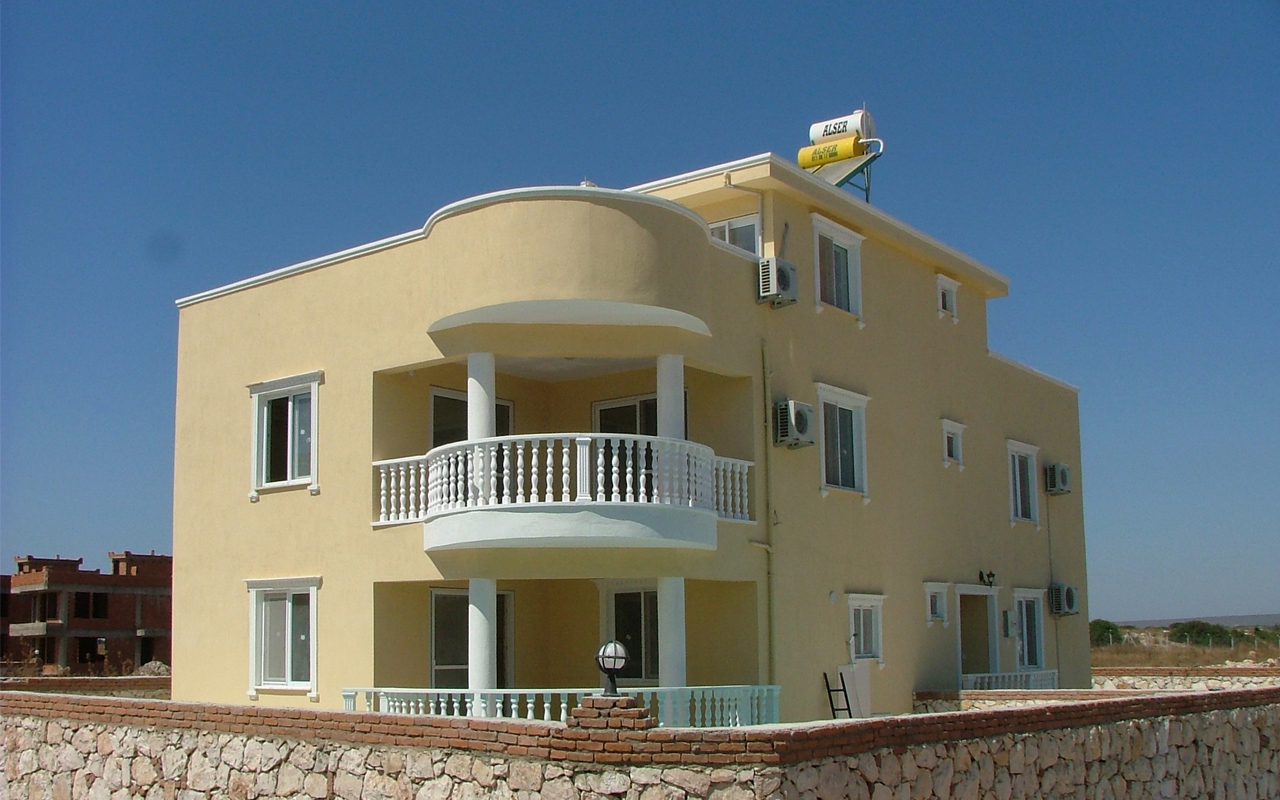 Back To Back Villaları